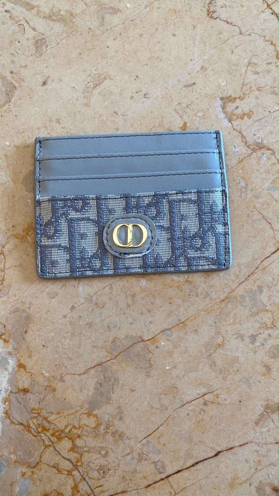 CD CARDHOLDER