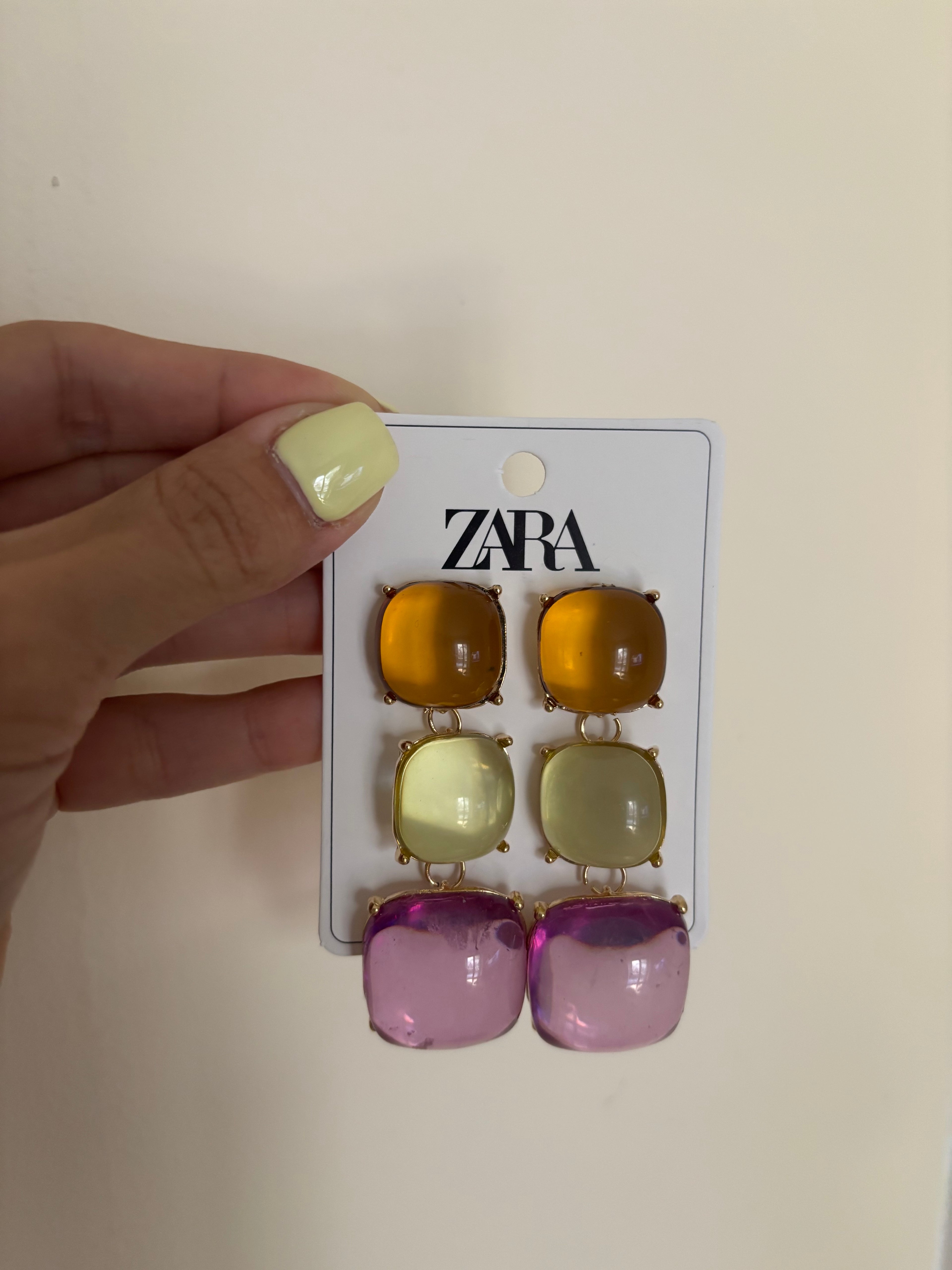 ZARA-SUN-FRIZZ