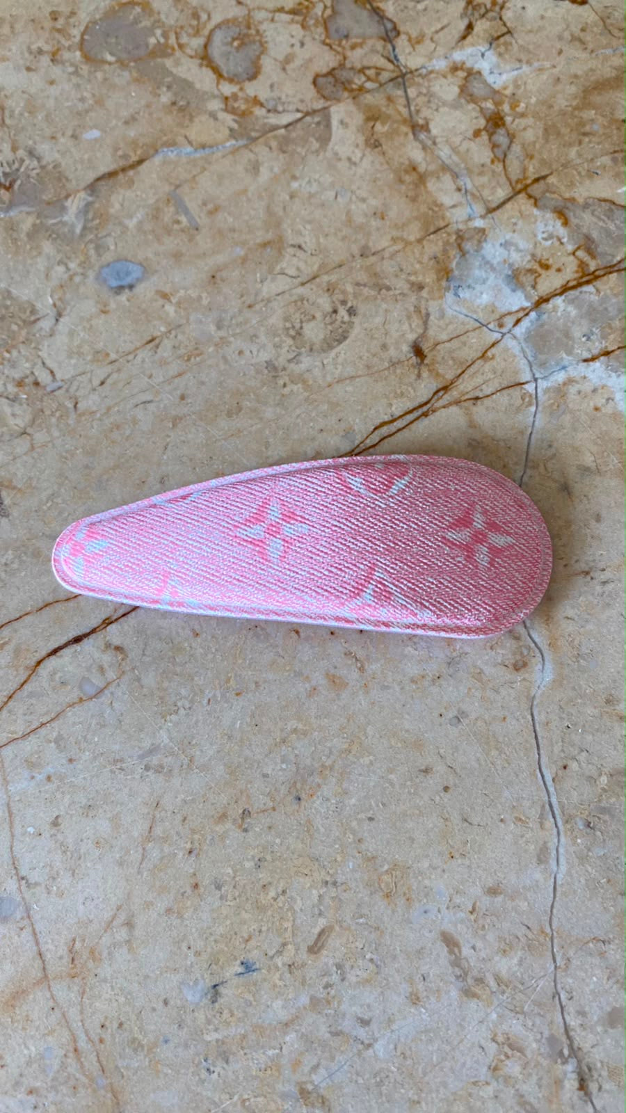 LV CLIPS