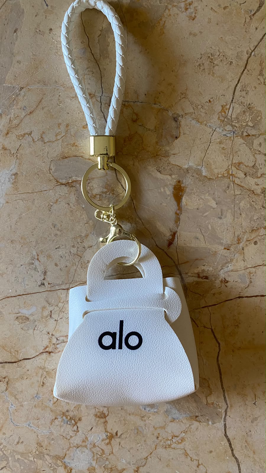 alo bag chain