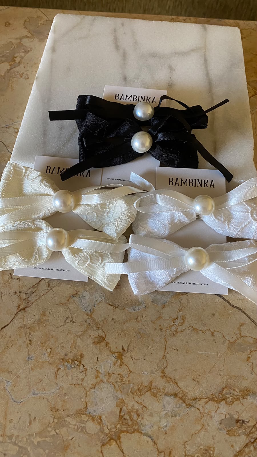 pearlace bow