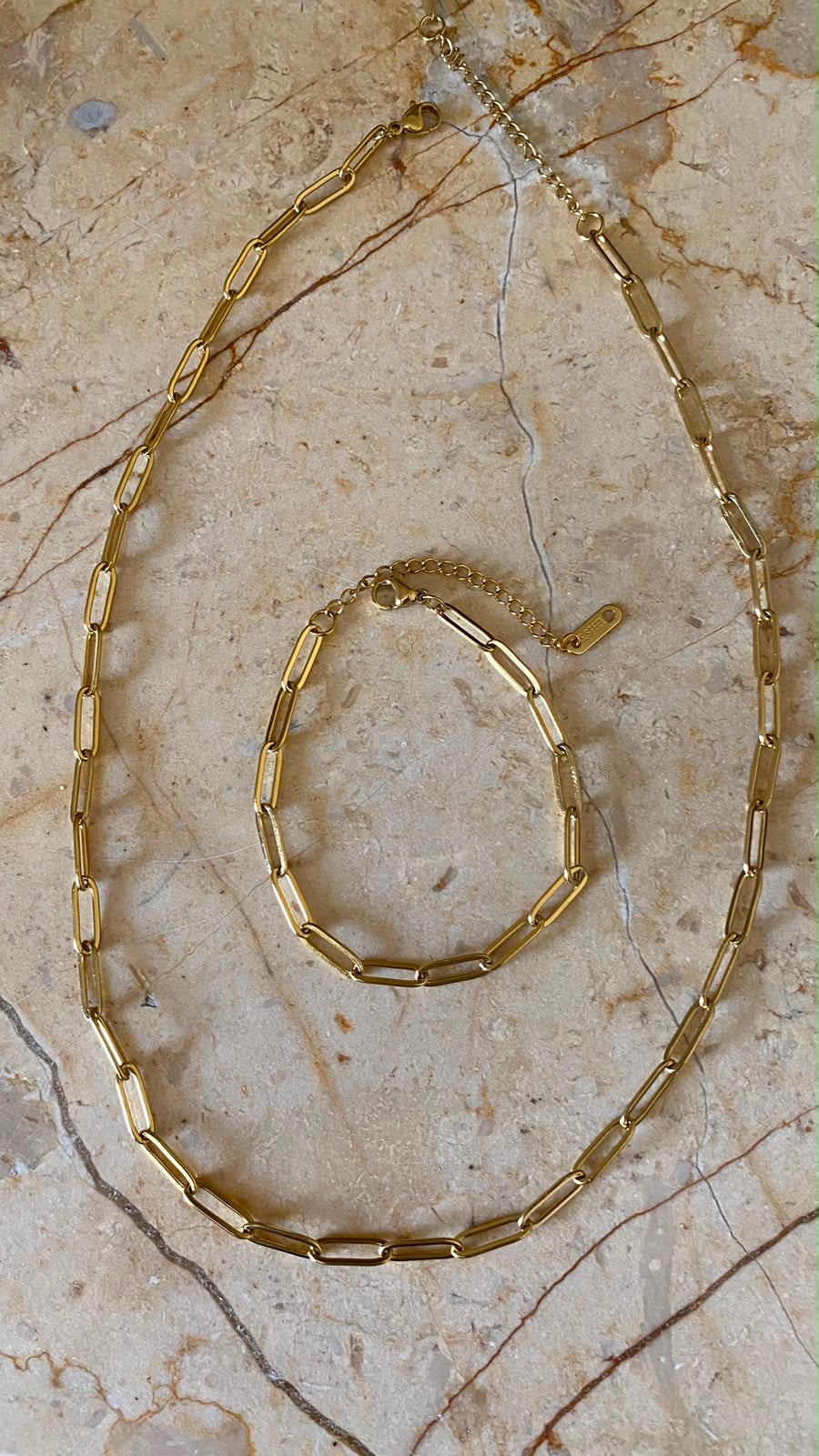 PAPERCLIPS NECKLACE