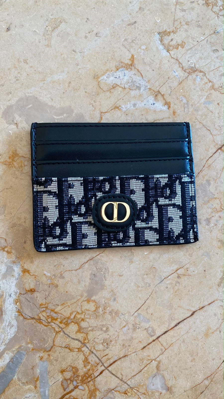 CD CARDHOLDER