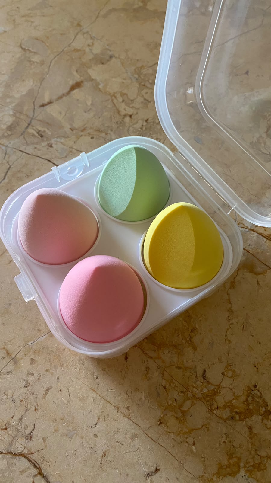 4 beauty blender